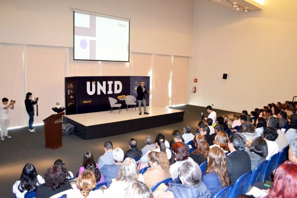 Gobierno del Estado capacita a más de 900 servidores públicos - El Radar.mx